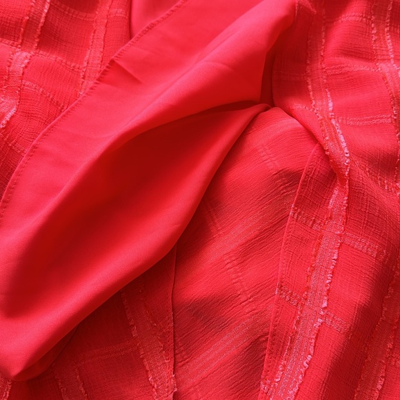 Host Pick 💕 Nanette Lepore size 8 Calypso Red V neck knee length dress. - Picture 13 of 14